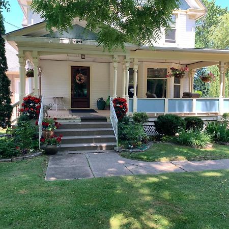 Green Oaks B&B Ниагара-он-те-Лейк Экстерьер фото