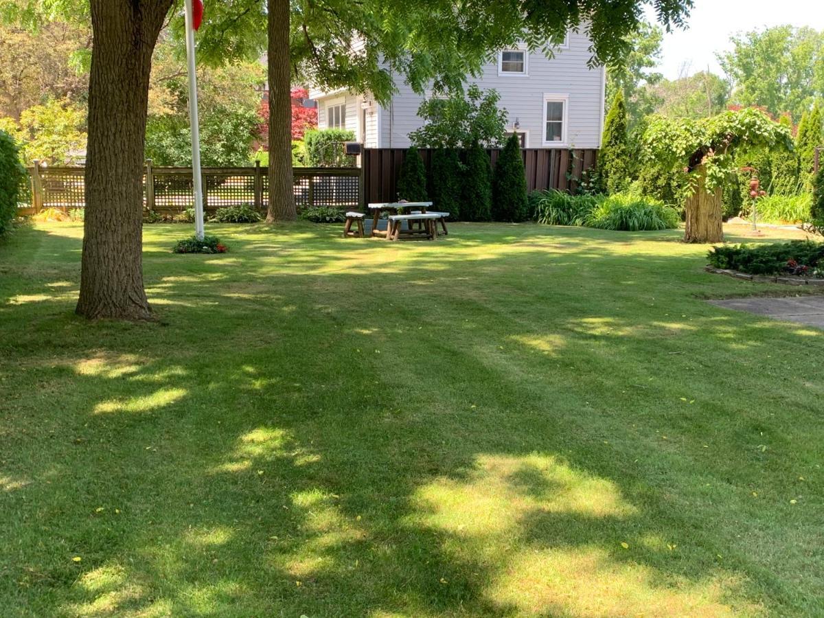 Green Oaks B&B Ниагара-он-те-Лейк Экстерьер фото