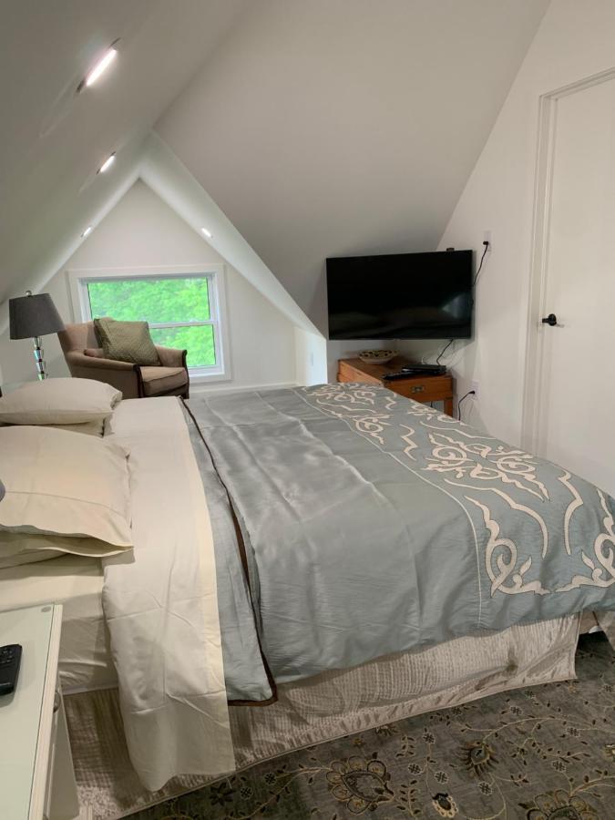 Green Oaks B&B Ниагара-он-те-Лейк Экстерьер фото