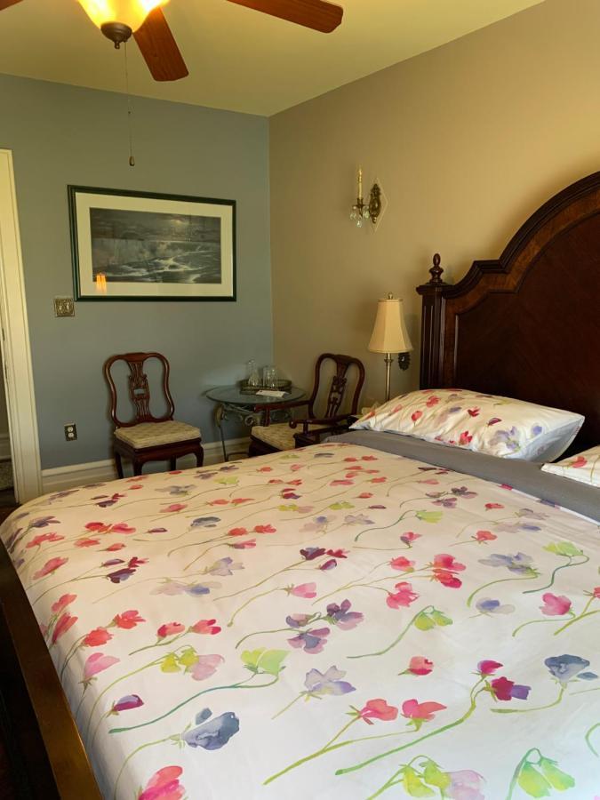 Green Oaks B&B Ниагара-он-те-Лейк Экстерьер фото