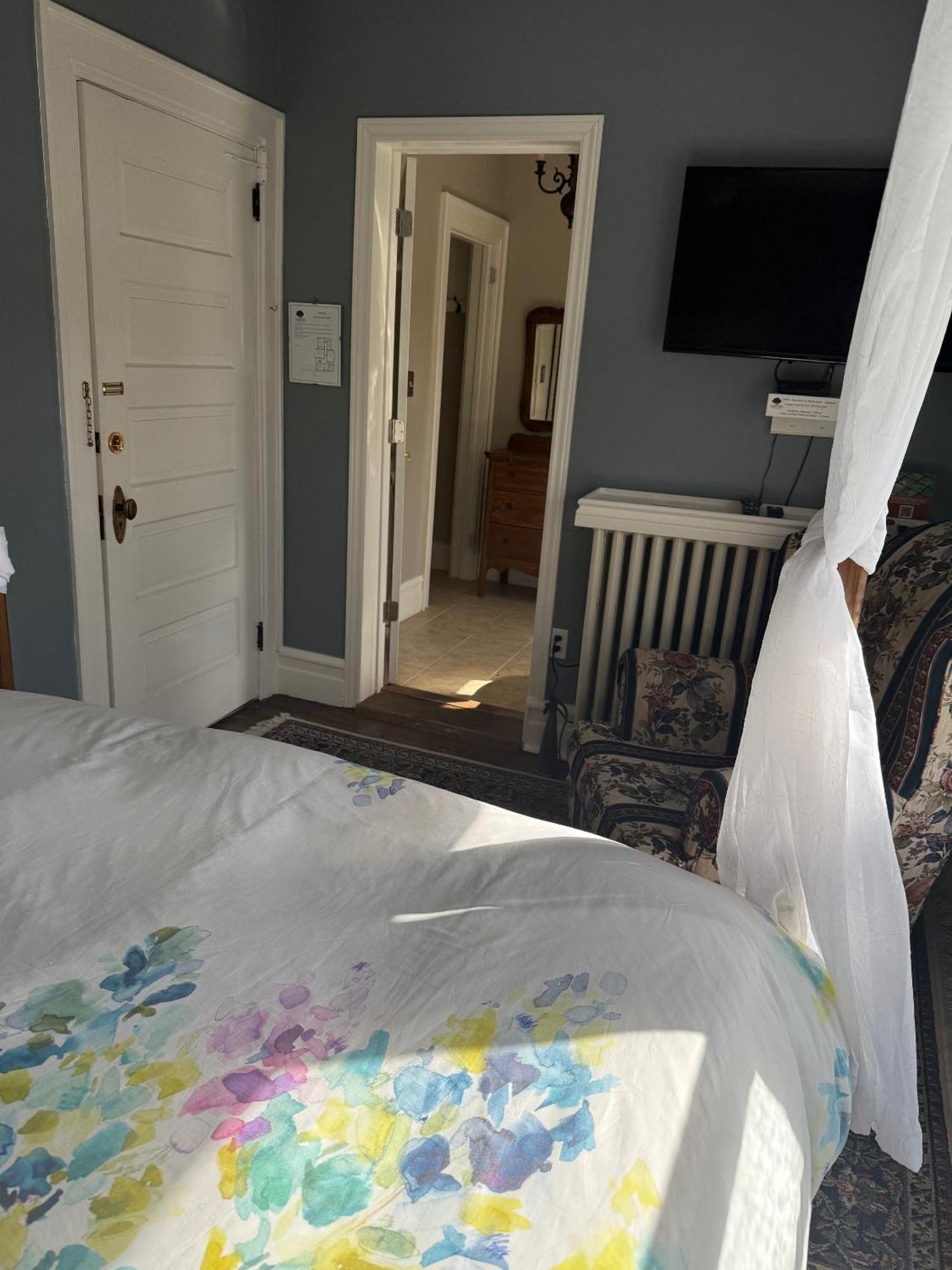 Green Oaks B&B Ниагара-он-те-Лейк Экстерьер фото