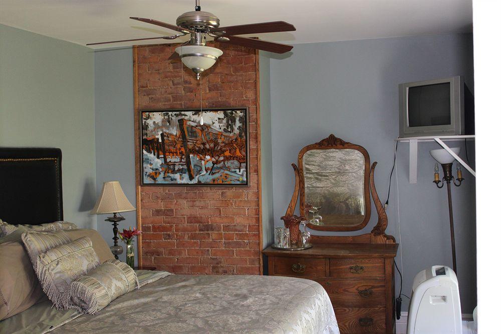 Green Oaks B&B Ниагара-он-те-Лейк Экстерьер фото