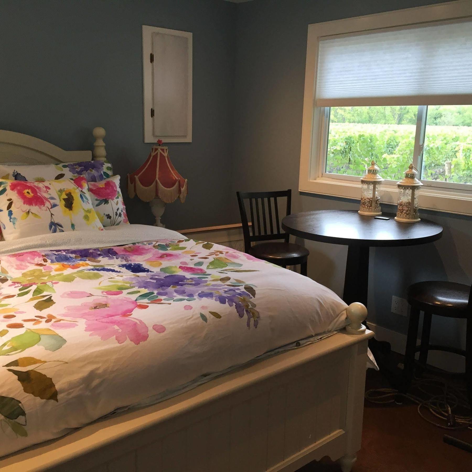 Green Oaks B&B Ниагара-он-те-Лейк Экстерьер фото